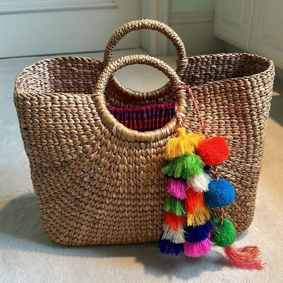 JadeTribe Square Basket Handbag Purse in Pink with Fringe Tassel - Picture 2 of 10